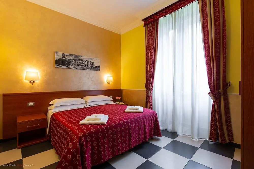 Hotel Centro Cavour Roma 3*, Rome