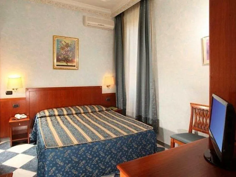 ***  Hotel Centro Cavour Roma Italy