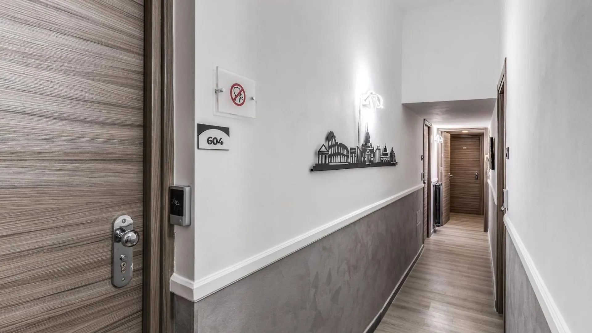 Hotel Centro Cavour Roma 3*, Rome