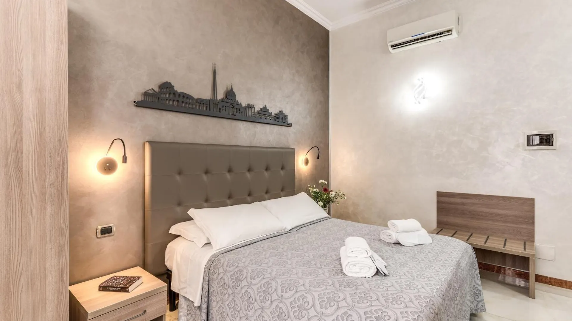 Hotel Centro Cavour Roma 3*, Rome